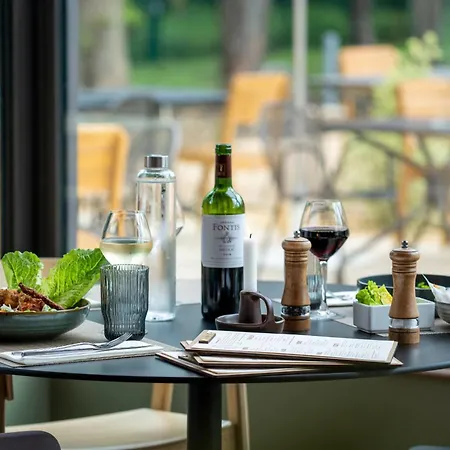 Novotel Rouen Sud Hotel 4*